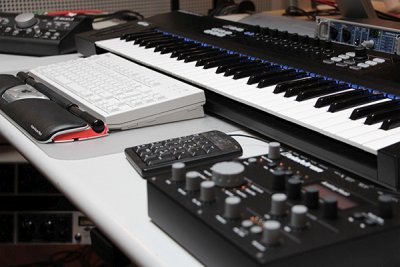 Label QA Sounds of Revolution minimal techno sample creator