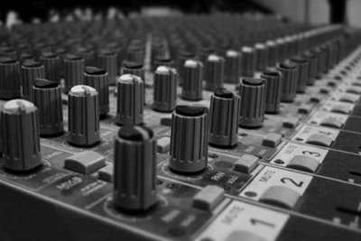 Label QA Sounds of Revolution minimal techno sample creator